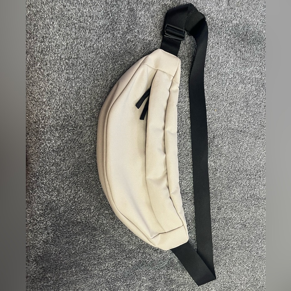 Everlane Cream Crossbody Bag